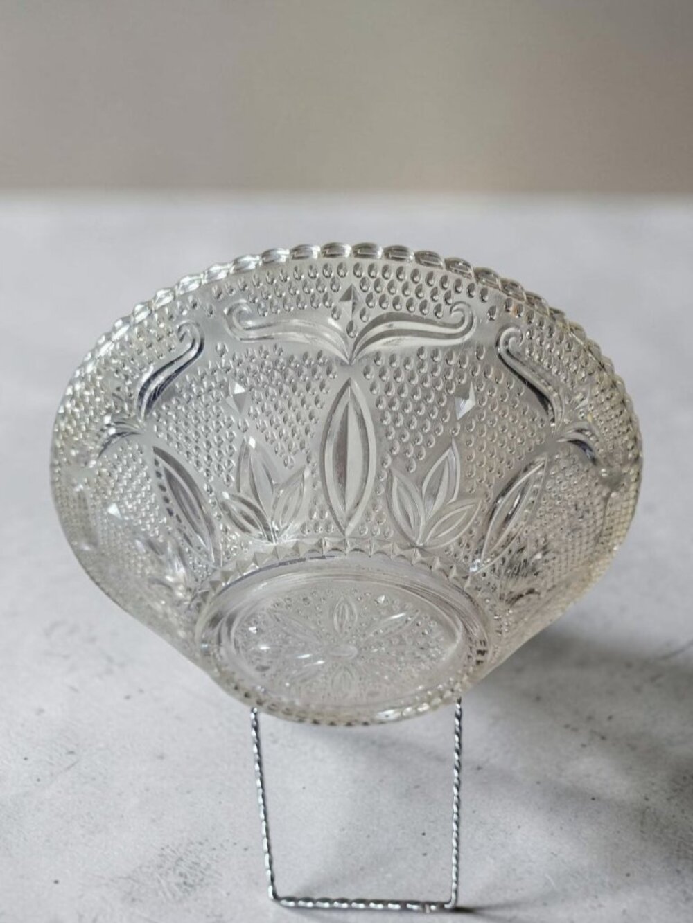 VINTAGE HERITAGE FEDERAL GLASS 10 1/4" Cut/3D Pattern Bowl